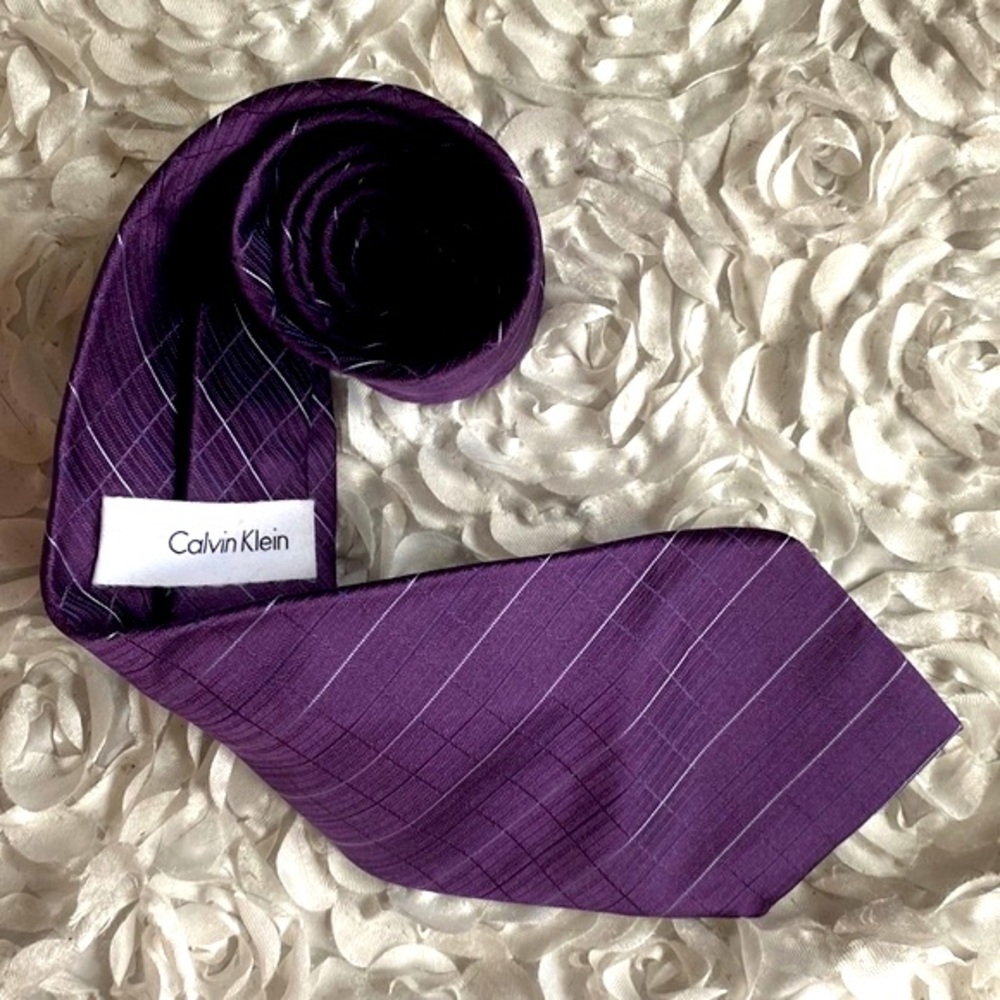 New Calvin‎ Klein silk mens tie